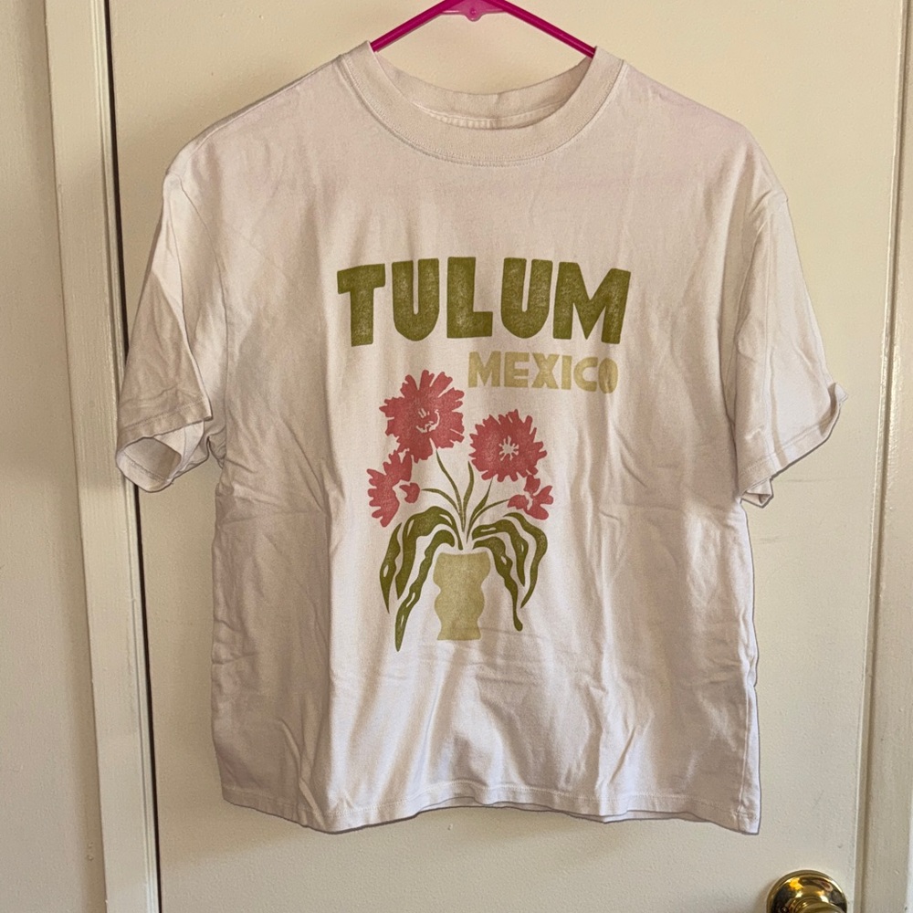 Tulum Graphic tee
